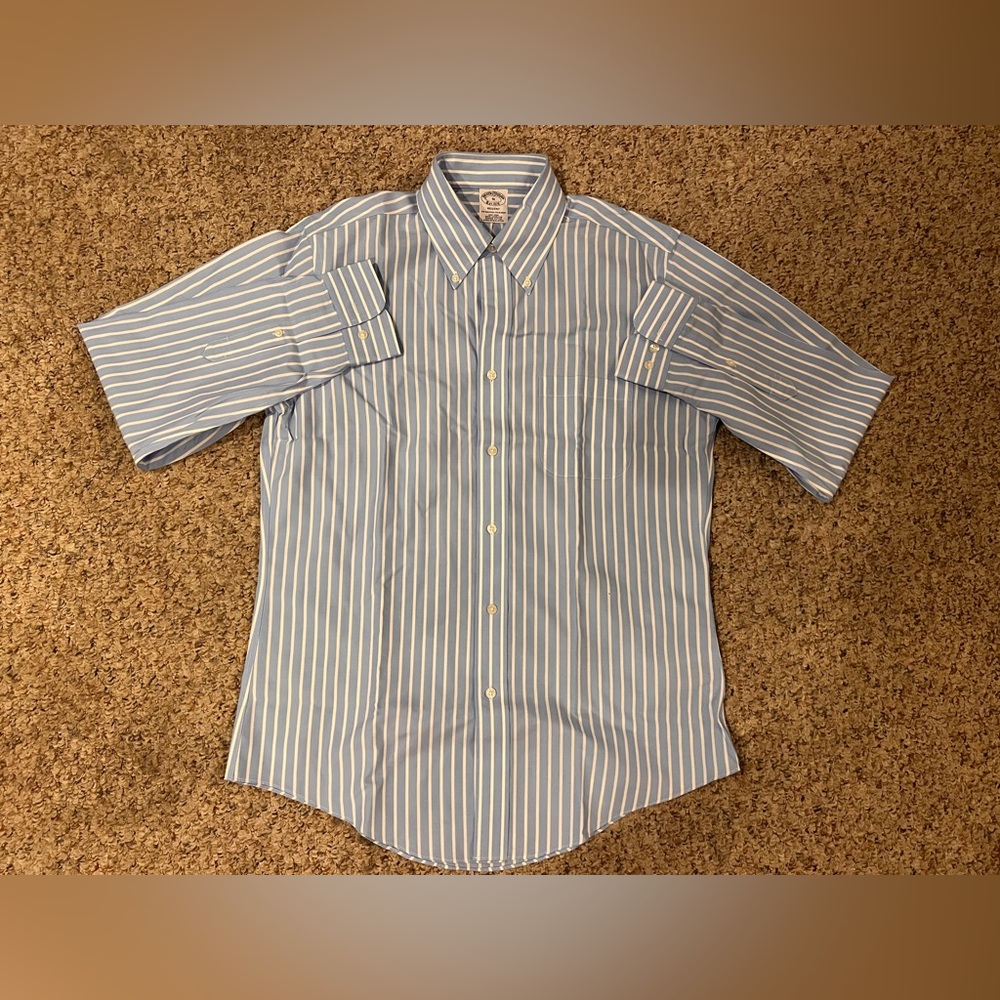 Brooks Brothers Men's Regent (Regular) Fit Button Up